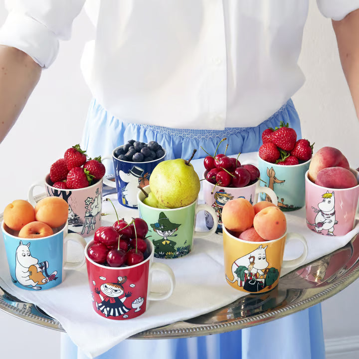 Liebe Tasse mit niedlichem Motiv