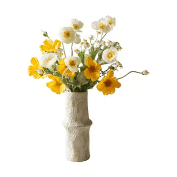 Künstlicher Blumenstrauß mit naturgetreuem Design